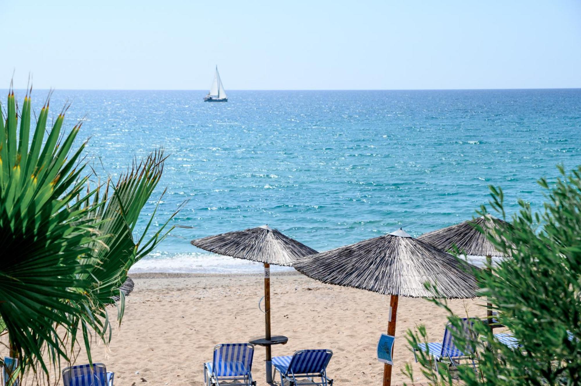 Poseidon Beach Hotel Kastrosikia Luaran gambar