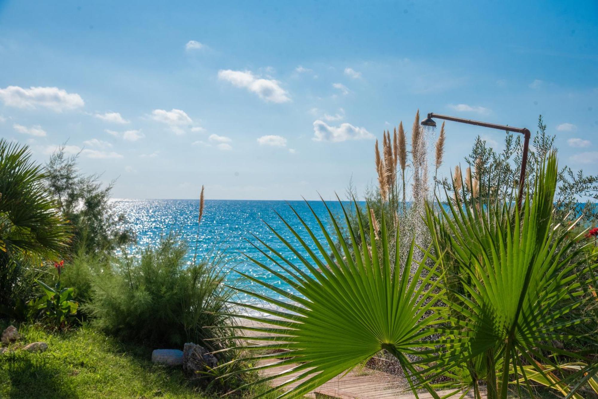 Poseidon Beach Hotel Kastrosikia Luaran gambar