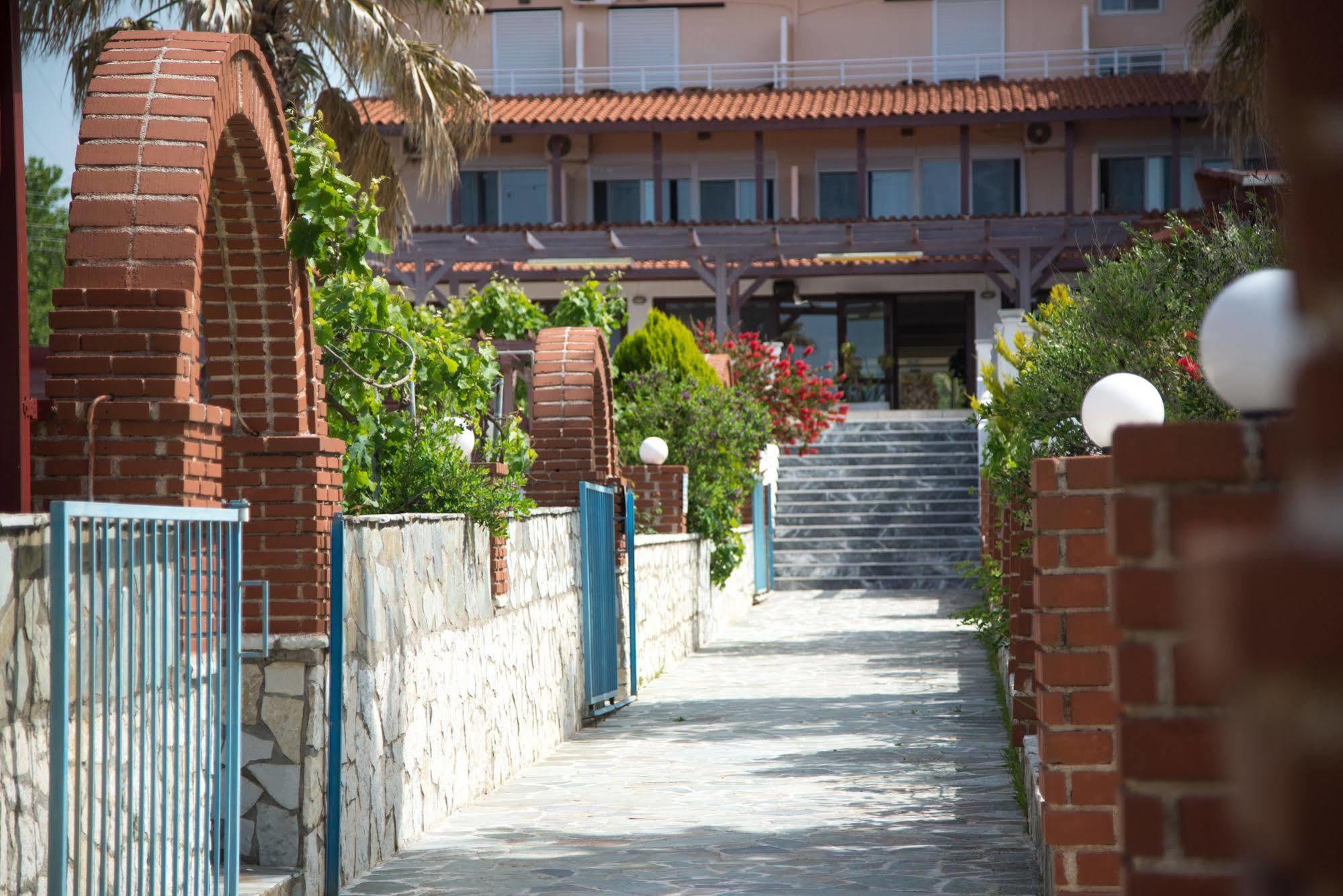 Poseidon Beach Hotel Kastrosikia Luaran gambar